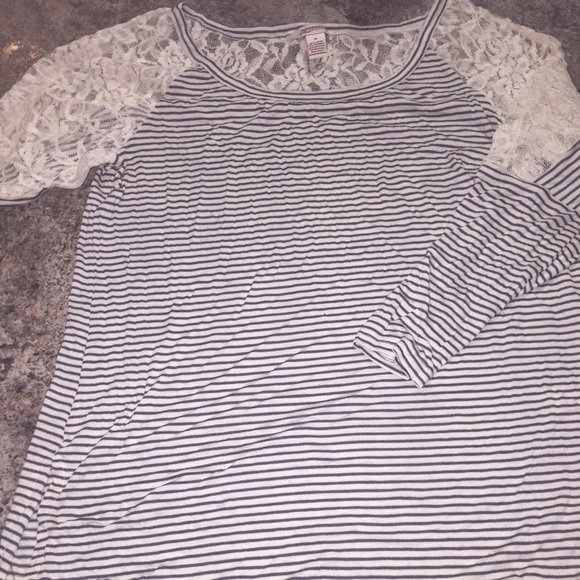 Adorable flowy top 😍