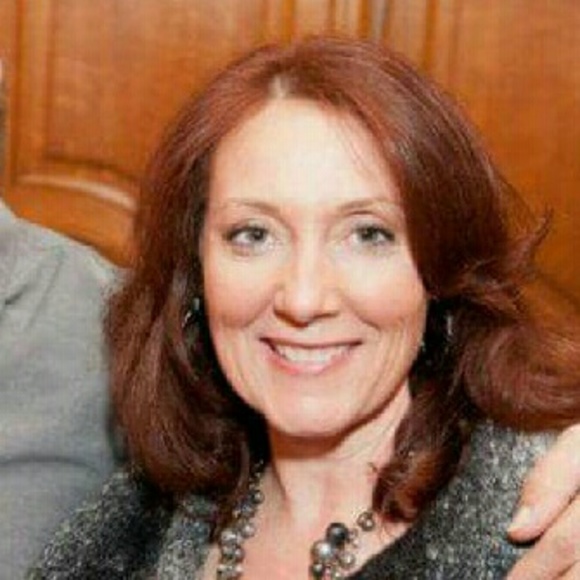 Meet your Posher, Misty - Picture 3 of 3