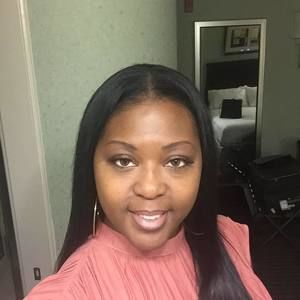 Meet your Posher, Crystal