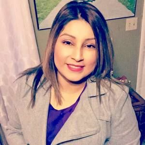 Meet your Posher, Claudia