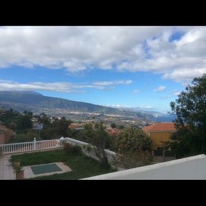 Meet your Posher, Noelle