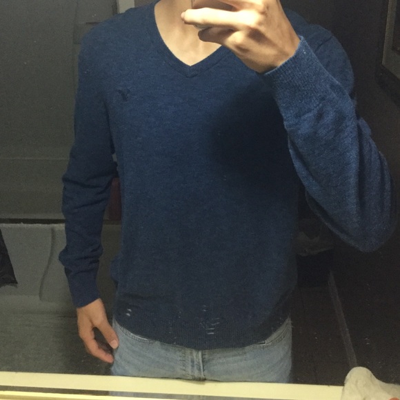 Sweater - Picture 3 of 4