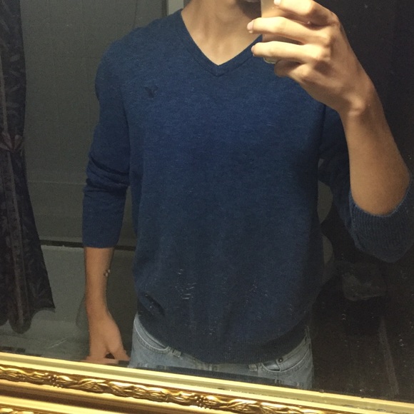 Sweater - Picture 4 of 4