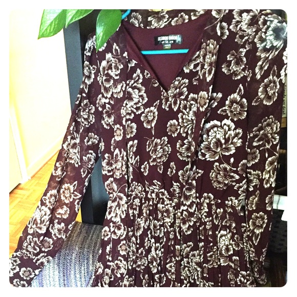 Keyhole top Long sleeve mini dress