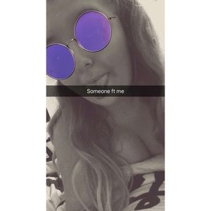 Meet your Posher, Destiny