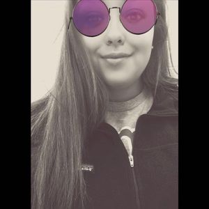 Meet your Posher, Kyla