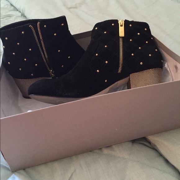 Ankle boots