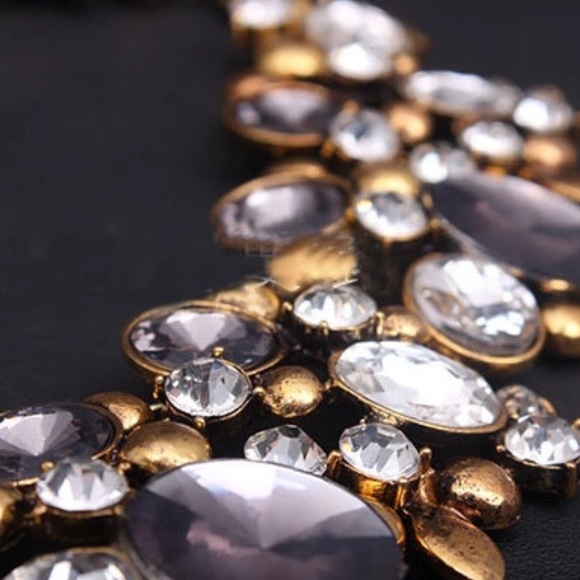 Luna statement necklace - Picture 3 of 3