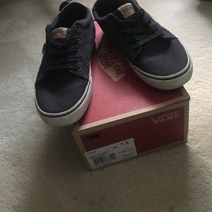 Vans bishop 7.5