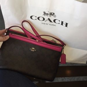 NWT Coach Crossbody 💖