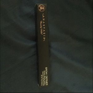 Anastasia Brow Definer