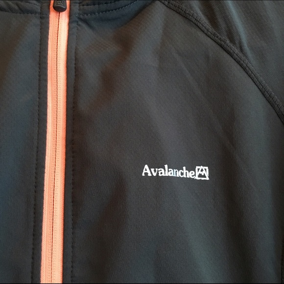 Avalanche | Running Shell - Picture 2 of 3