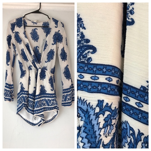 Long sleeve patterned romper