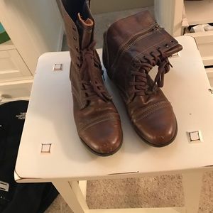 Steve Madden troopa boot