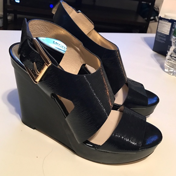 Michael Kors wedge Navy Blue / Gold Hardware 10