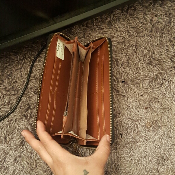 wallet - Picture 2 of 2