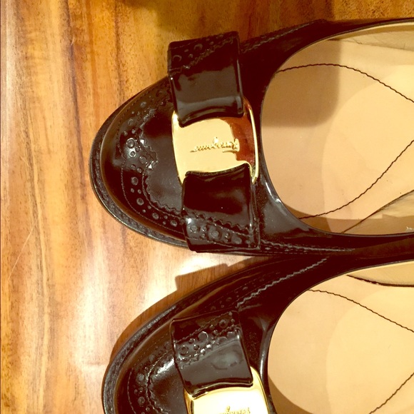 Ferragamo 8.5 or 38.5 oxford wingtip loafers vara