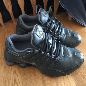 Like new Nike Shocks😍