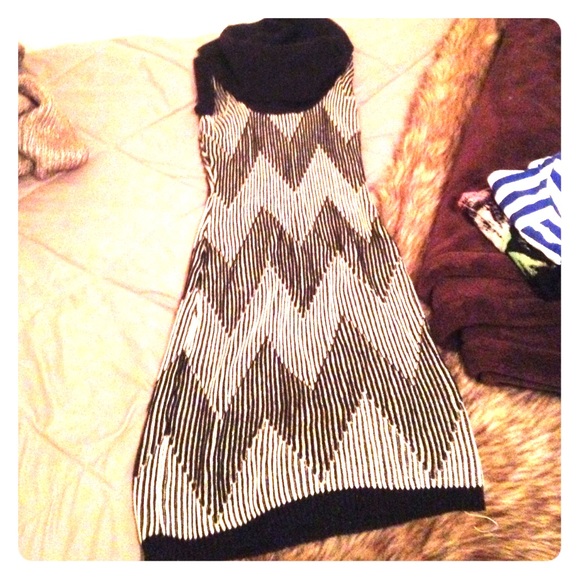 Tan and black gorgeous Arden B sweater dress!