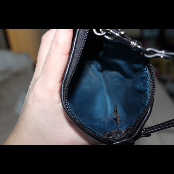 Black coach wristlet - Picture 3 of 3