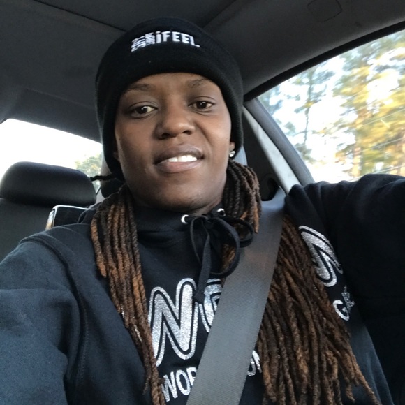 Meet your Posher, Tilly Mac - Picture 2 of 10