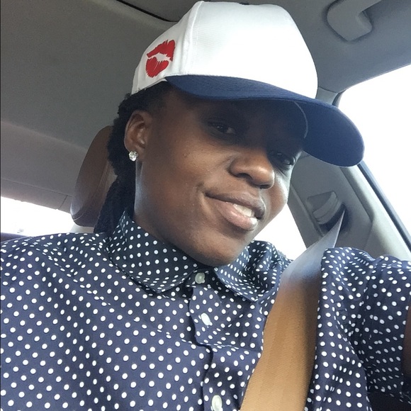 Meet your Posher, Tilly Mac - Picture 4 of 10