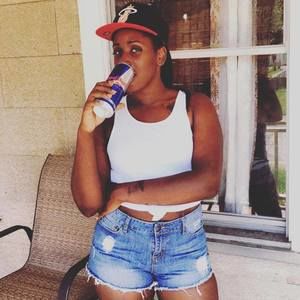 Meet your Posher, Jasmine