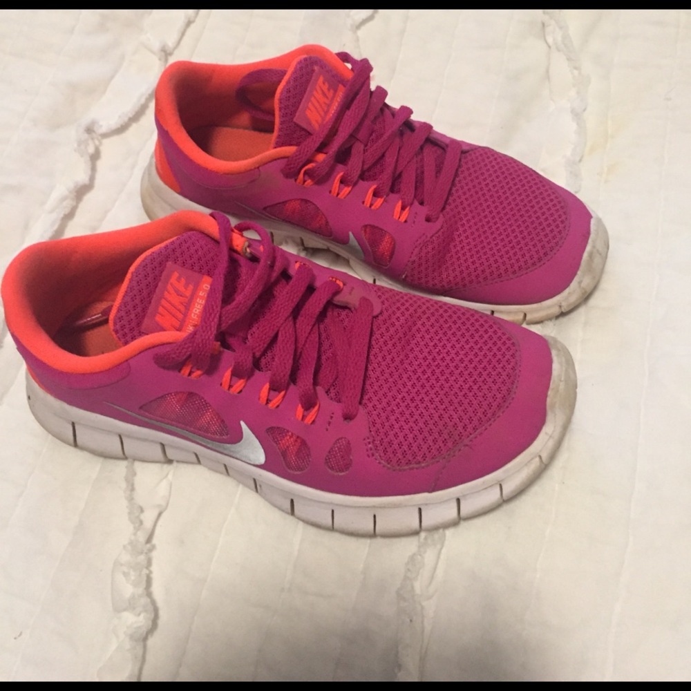 Nike free runs