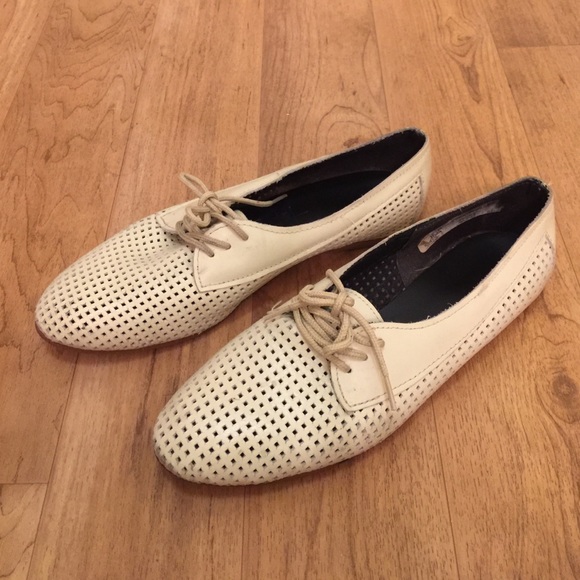 American apparel tennis shoe size 8