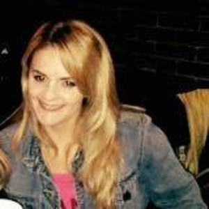 Meet your Posher, Michaela