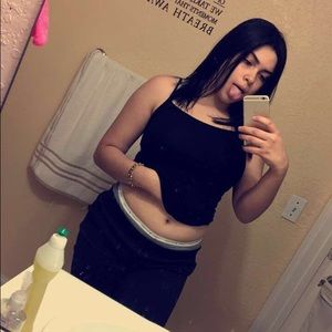 Meet your Posher, Mia