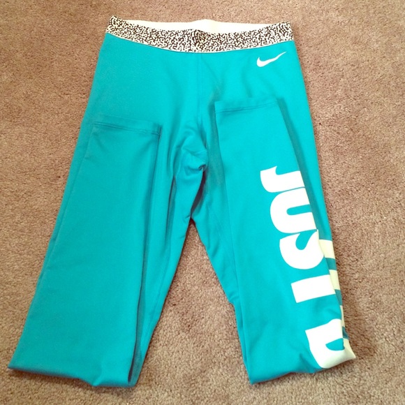 Nike Pro hyperwarm compression tights!