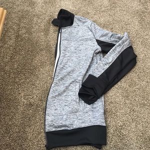 Light weight running jacket