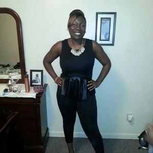 Meet your Posher, Valarie