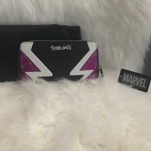 Marvel Spider Gwen zip wallet