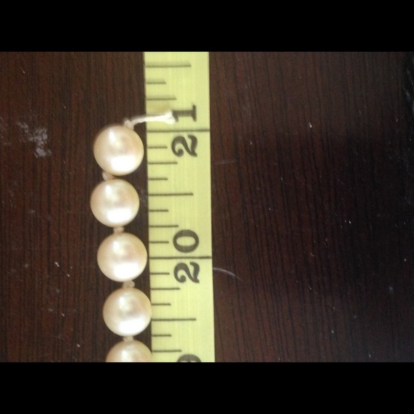 Vintage 16mm cultured pearl necklace 21  in length
