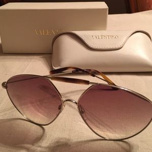 Authentic Valentino Aviator Sunglasses