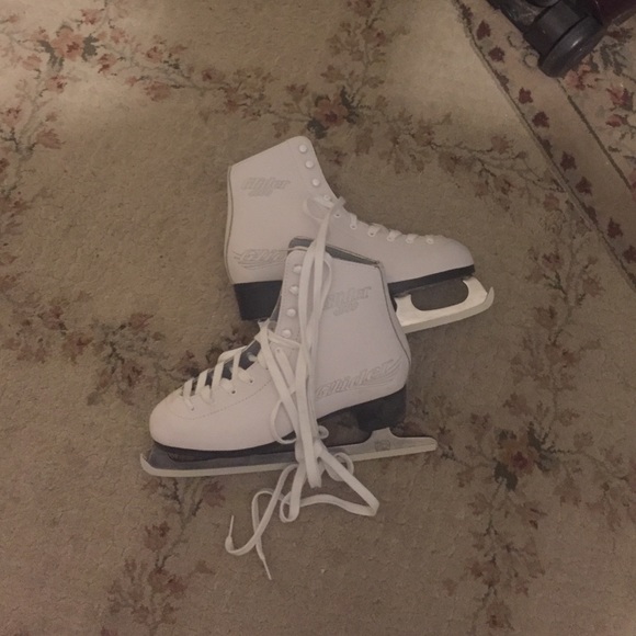 Glider 4000 Ice Skates