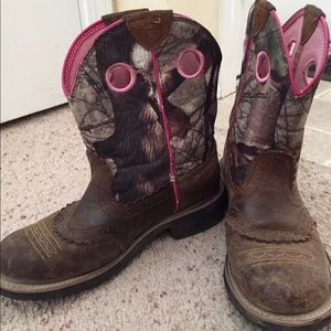 Ariat camo boots
