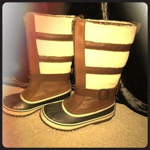 Sorel Sheepskin Leather WaterProof Boots Size: 7