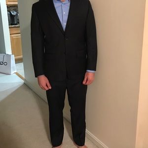 Burberry Suit Navy Pinstriped- 40 Short