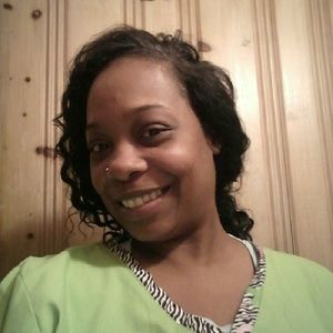 Meet your Posher, Dana
