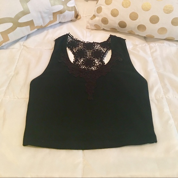 ⚫️black crop top⚫️