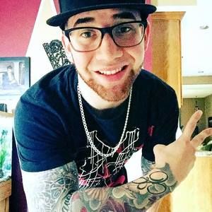 Meet your Posher, Josh