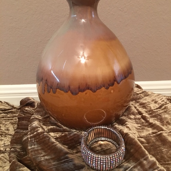 Women's Jeweled Bracelet - Picture 2 of 2