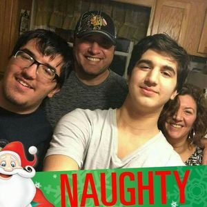 Meet your Posher, Dina