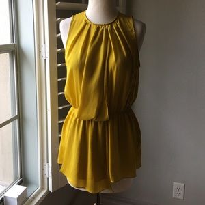 Zara mustard top sz xs
