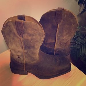 Men's Ariat Boots GREAT CONDITION