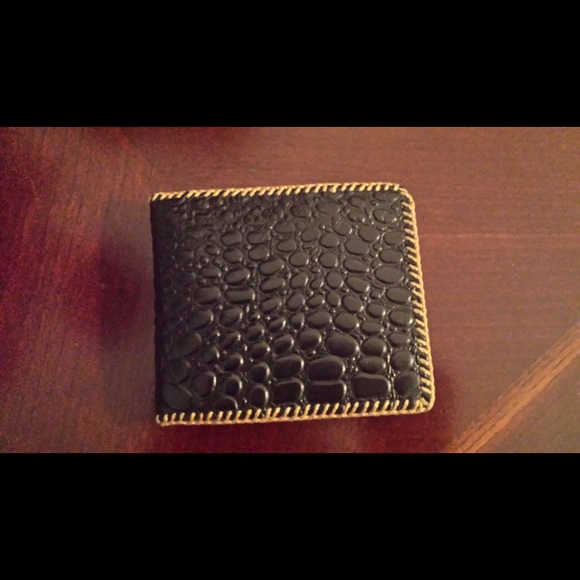 Alligator Print Wallet - Picture 2 of 5
