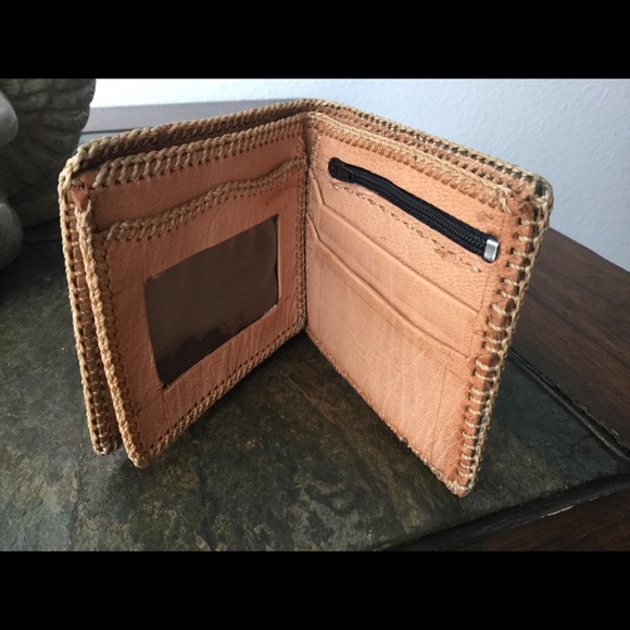 Alligator Print Wallet - Picture 4 of 5